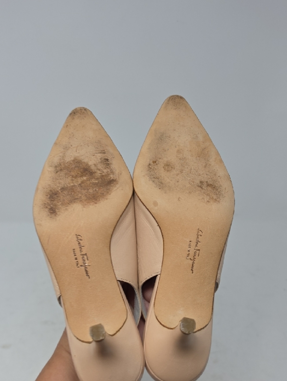 Salvatore Ferragamo Beige Slingback Pointed Kitten Heels Women Size 6 - Picture 5 of 8